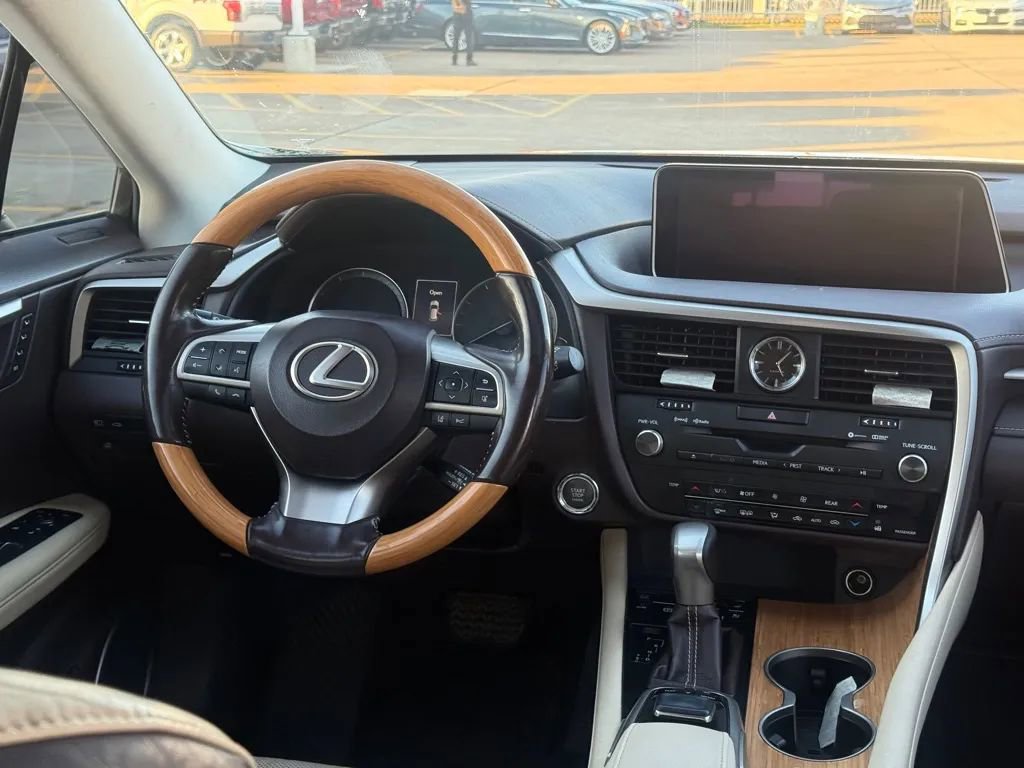 Used 2018 Lexus RX 350L FWD image 15