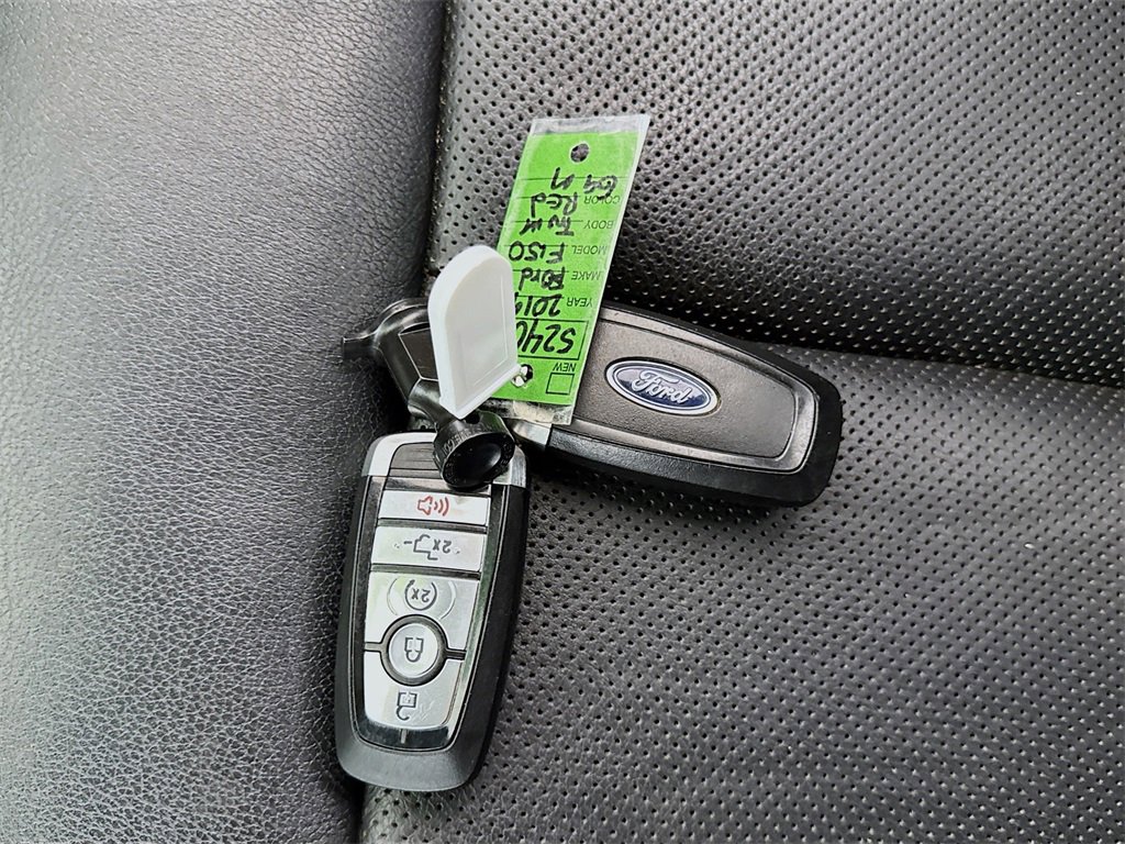 Used 2019 Ford F150 Lariat w/ Equipment Group 502A Luxury image 32