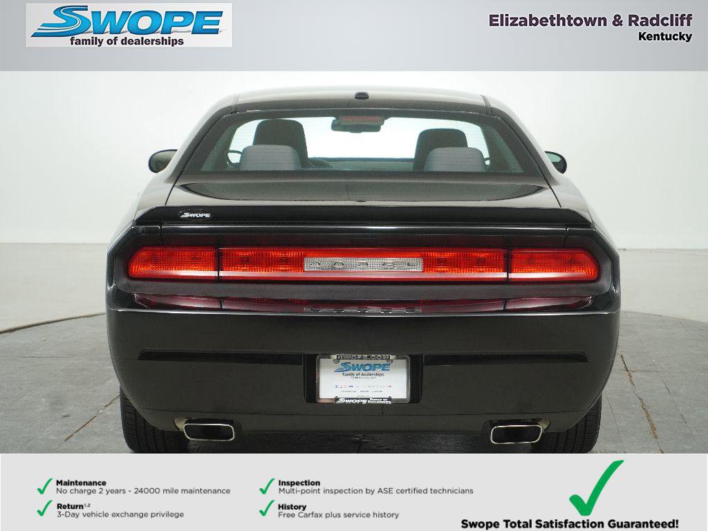 Used 2012 Dodge Challenger R/T RWD image 4
