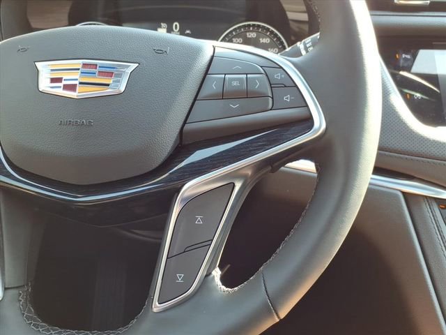 New 2025 Cadillac XT5 Premium Luxury w/ LPO, Floor Liner Package image 35