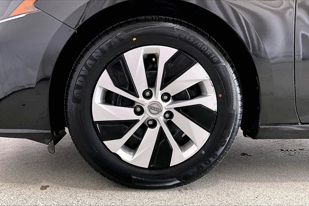 Used 2024 Nissan Altima 2.5 S image 8