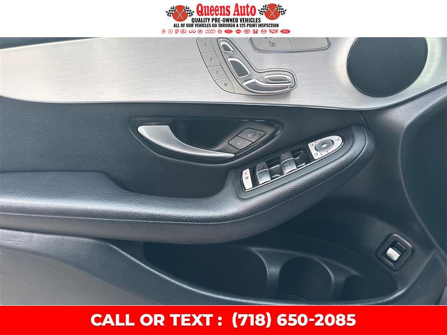 Used 2019 Mercedes-Benz GLC 300 GLC 300 4MATIC SUV w/ Premium Package image 24