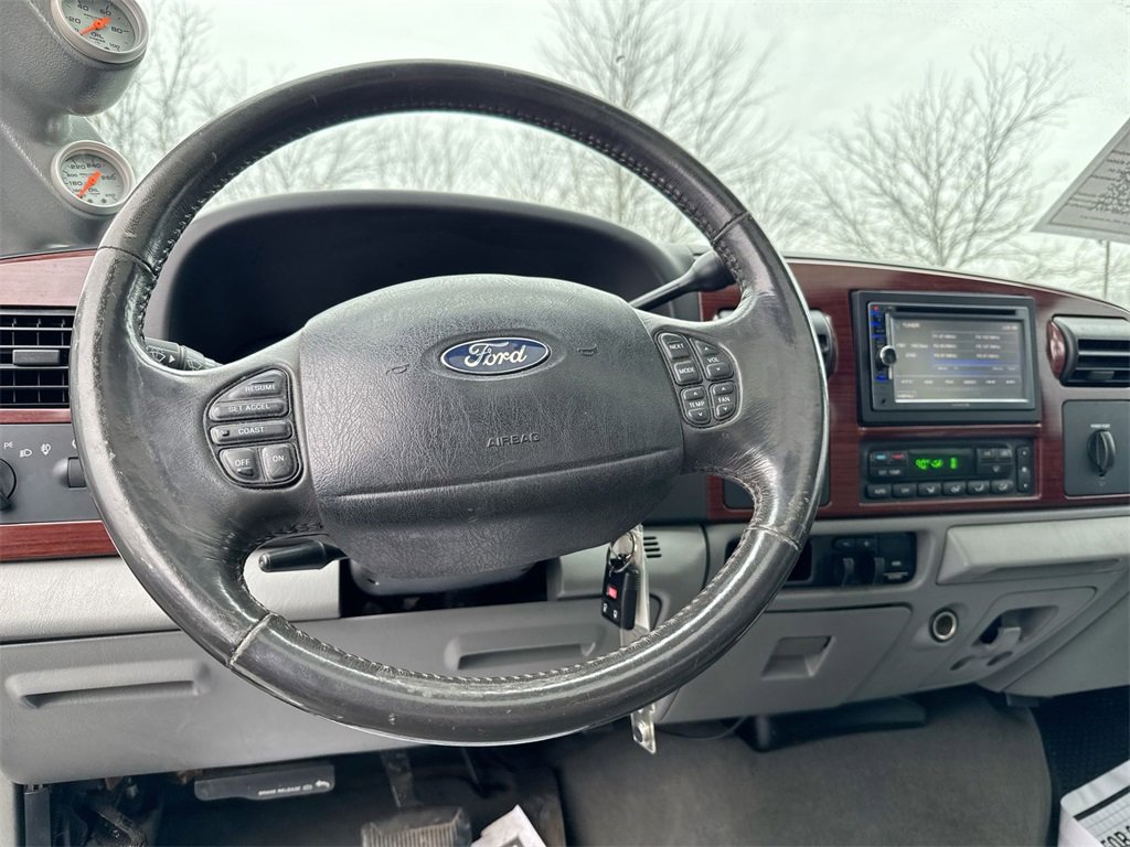 Used 2005 Ford F250 Lariat image 19