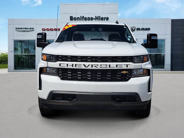 Used 2020 Chevrolet Silverado 1500 Custom w/ Custom Max Trailering Package image 2
