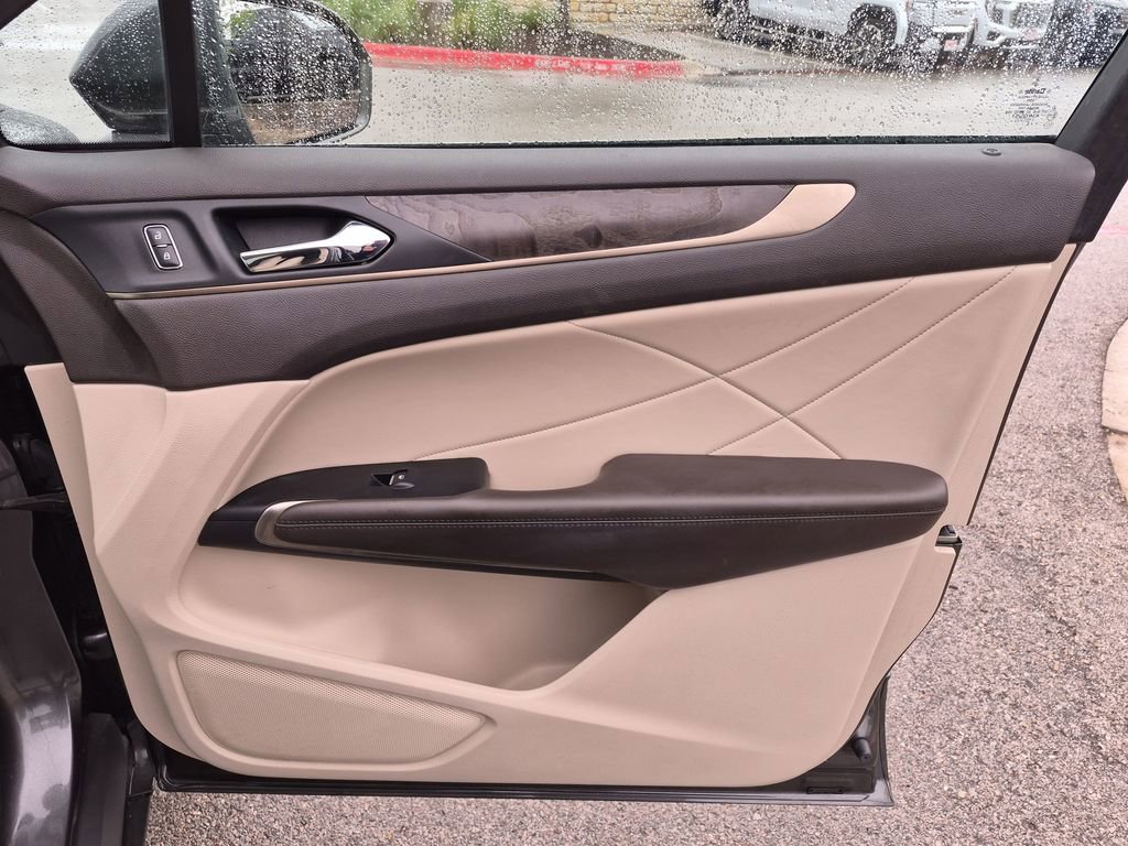 Used 2017 Lincoln MKC Reserve image 36