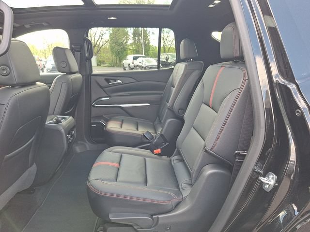 Certified 2025 Chevrolet Traverse RS AWD/4WD image 10