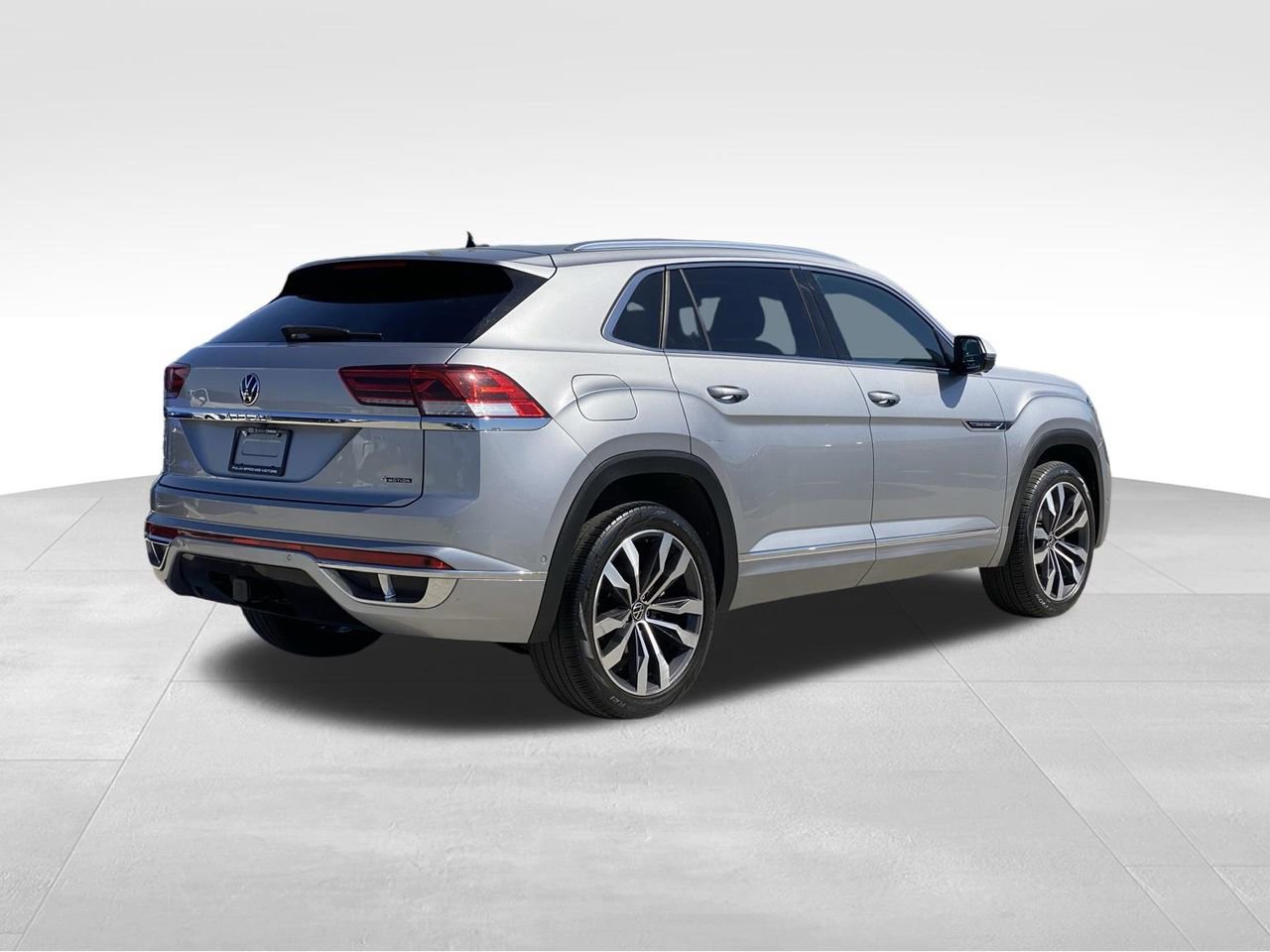 Used 2023 Volkswagen Atlas Cross Sport SEL Premium R-Line image 6