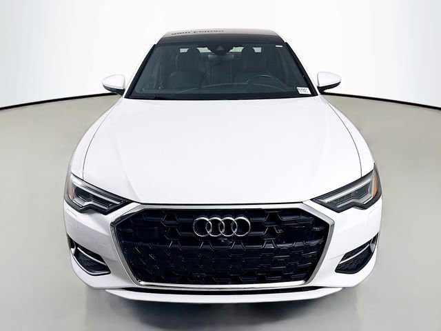 Used 2024 Audi A6 Premium Plus image 2