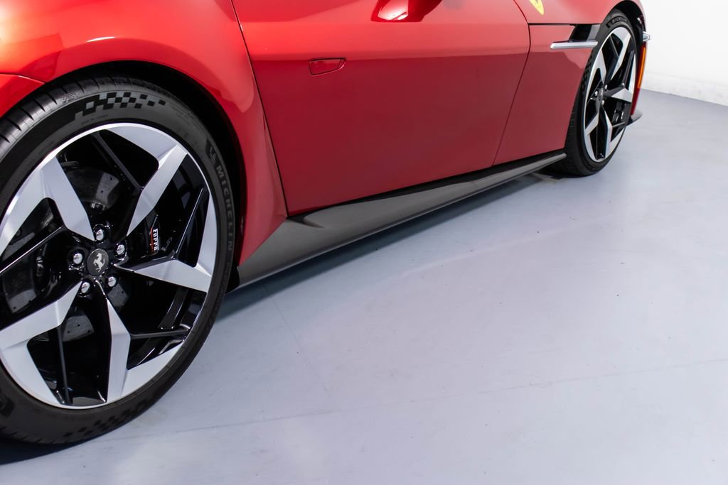 Certified 2025 Ferrari 12Cilindri RWD image 19