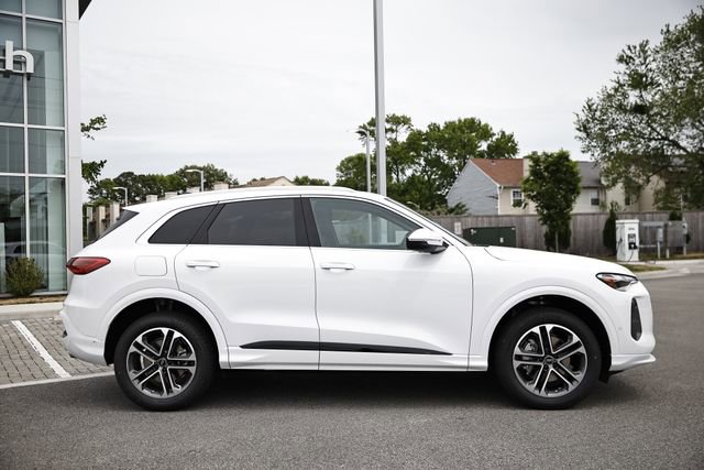 New 2026 Audi Q5 Premium AWD/4WD image 4