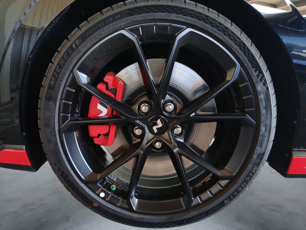 New 2026 Hyundai Elantra N w/ Cargo Package FWD image 14