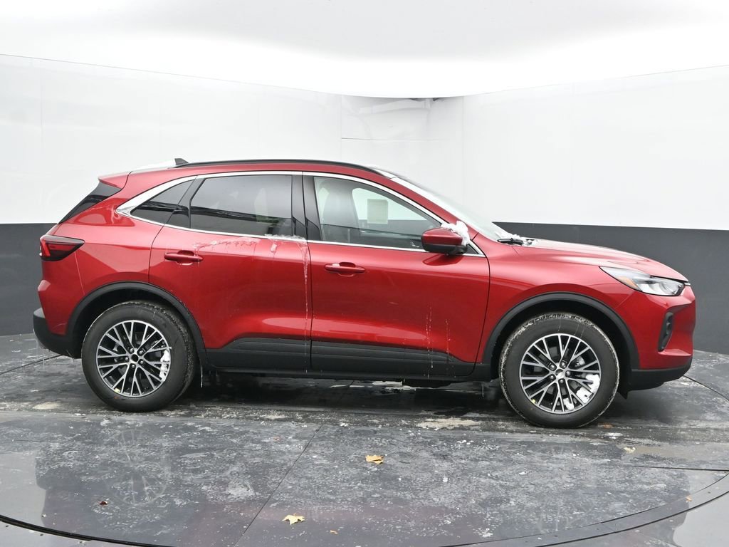 New 2026 Ford Escape SE image 11