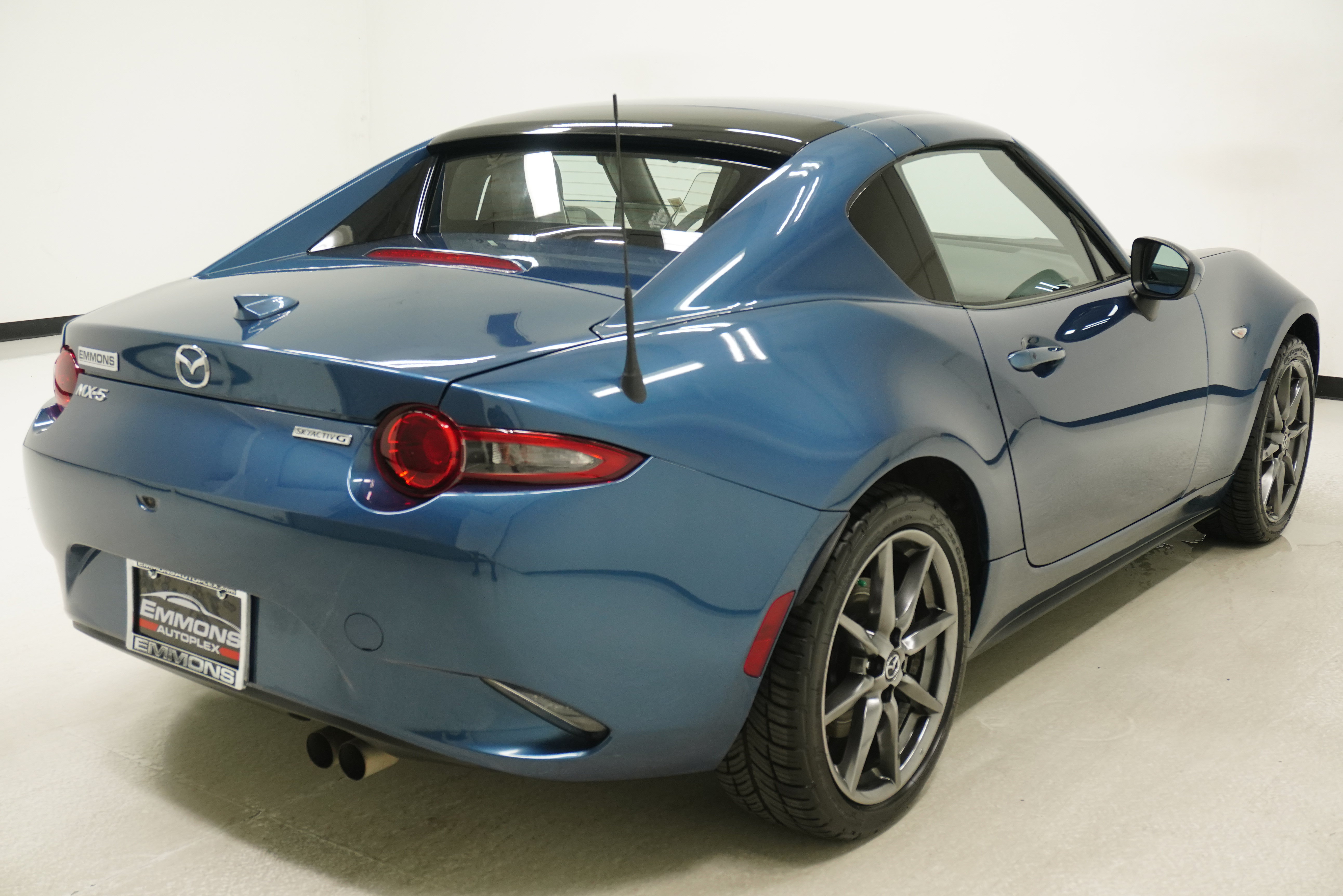 Used 2020 MAZDA MX-5 Miata RF Grand Touring RWD image 4
