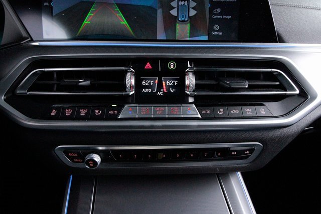 Used 2022 BMW X5 xDrive45e image 17