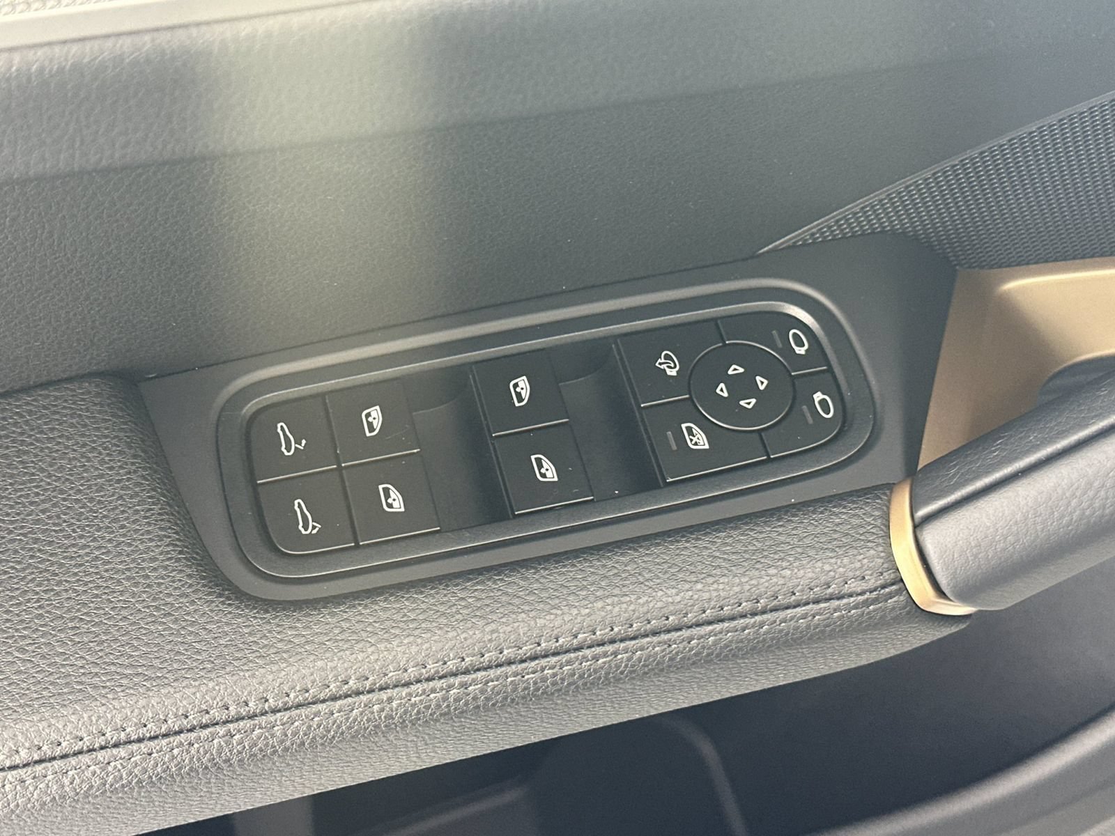 Certified 2026 Porsche Cayenne Coupe AWD/4WD image 13