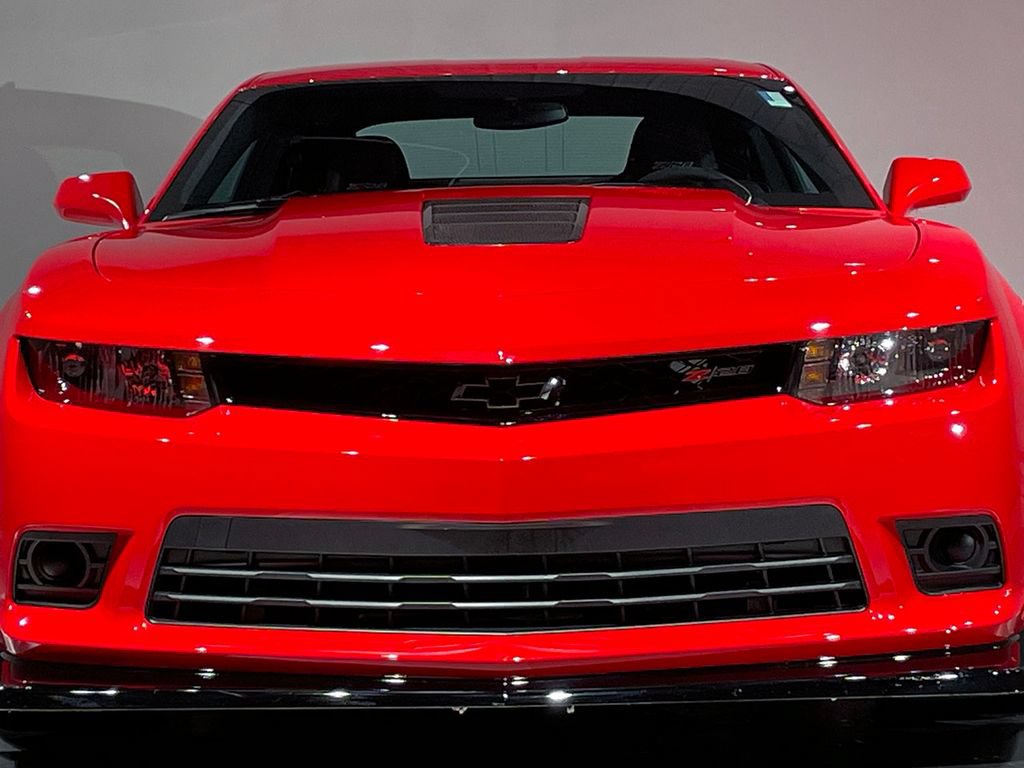 Used 2015 Chevrolet Camaro Z/28 RWD image 18