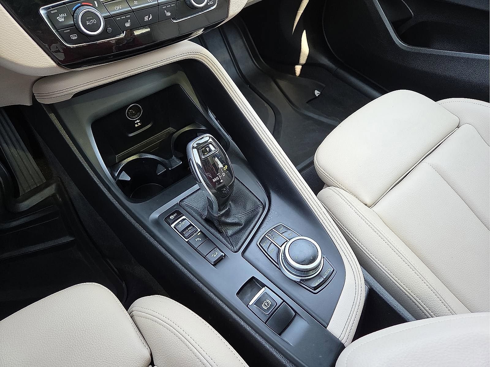 Used 2022 BMW X2 xDrive28i w/ Premium Package image 19