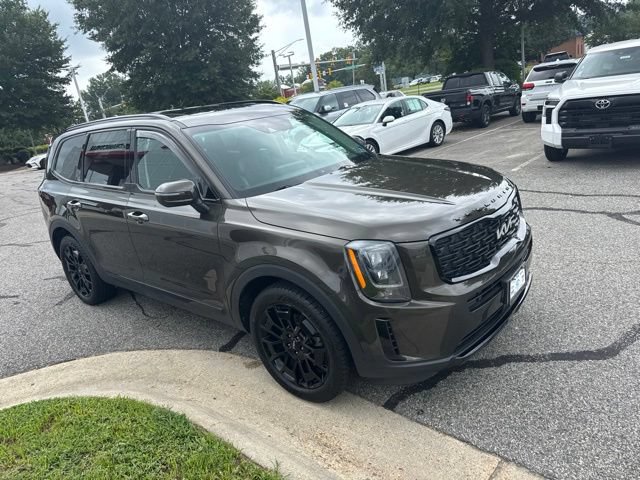 Used 2022 Kia Telluride EX w/ EX Premium Package AWD/4WD image 5