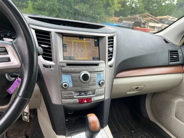Used 2014 Subaru Outback 2.5i Limited AWD/4WD image 21