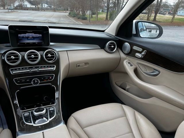 Used 2018 Mercedes-Benz C 300 4MATIC Sedan image 27