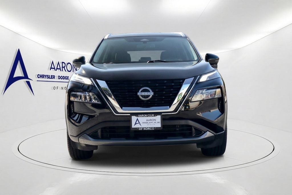 Used 2023 Nissan Rogue SL w/ SL Premium Package FWD image 2