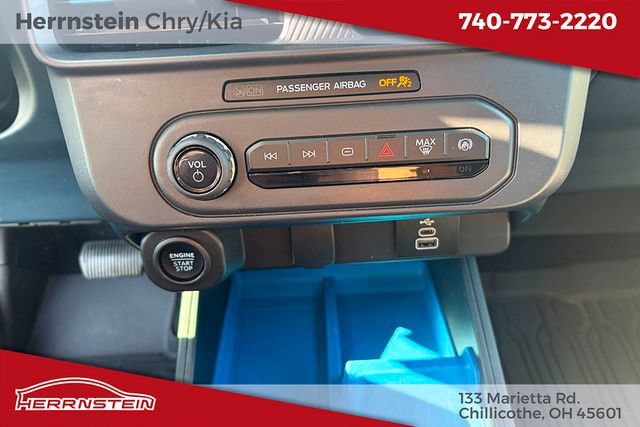Used 2025 Ford Maverick XLT w/ XLT Luxury Package AWD/4WD image 18