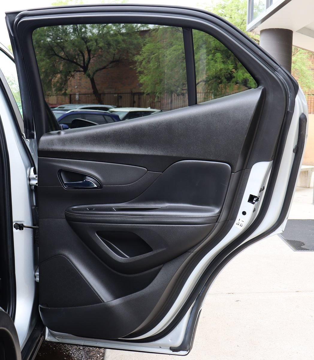 Used 2021 Buick Encore Preferred w/ Safety Package II FWD image 26