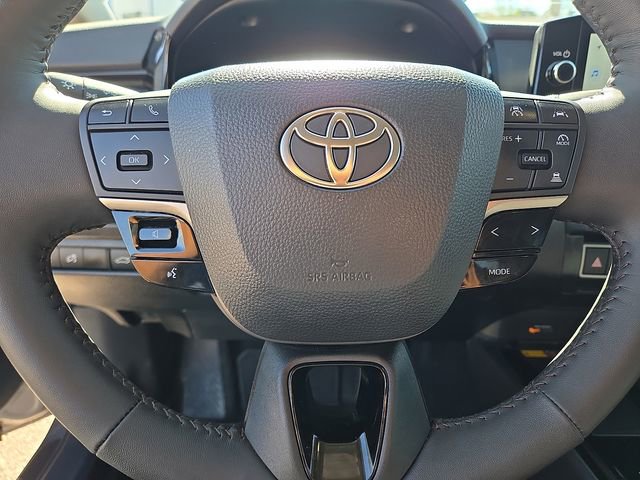 Used 2026 Toyota Camry XLE image 31