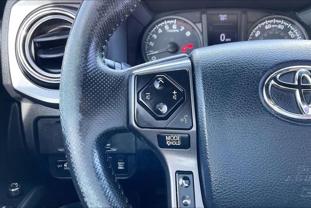Used 2018 Toyota Tacoma TRD Sport image 20