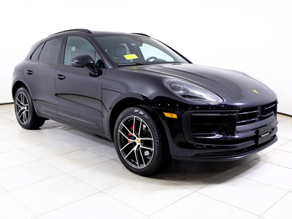 Certified 2026 Porsche Macan S AWD/4WD image 28