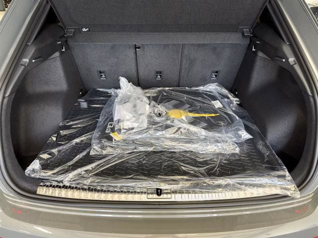 Certified 2025 Audi Q3 2.0T Premium w/ Convenience Package AWD/4WD image 33