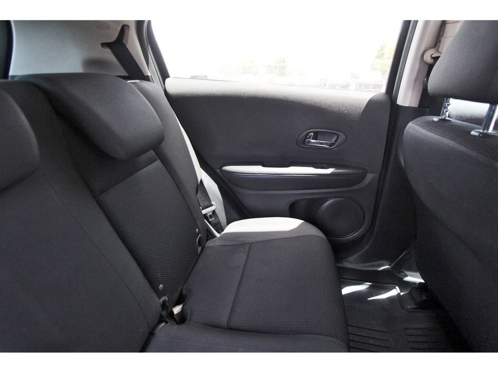 Used 2022 Honda HR-V LX image 11