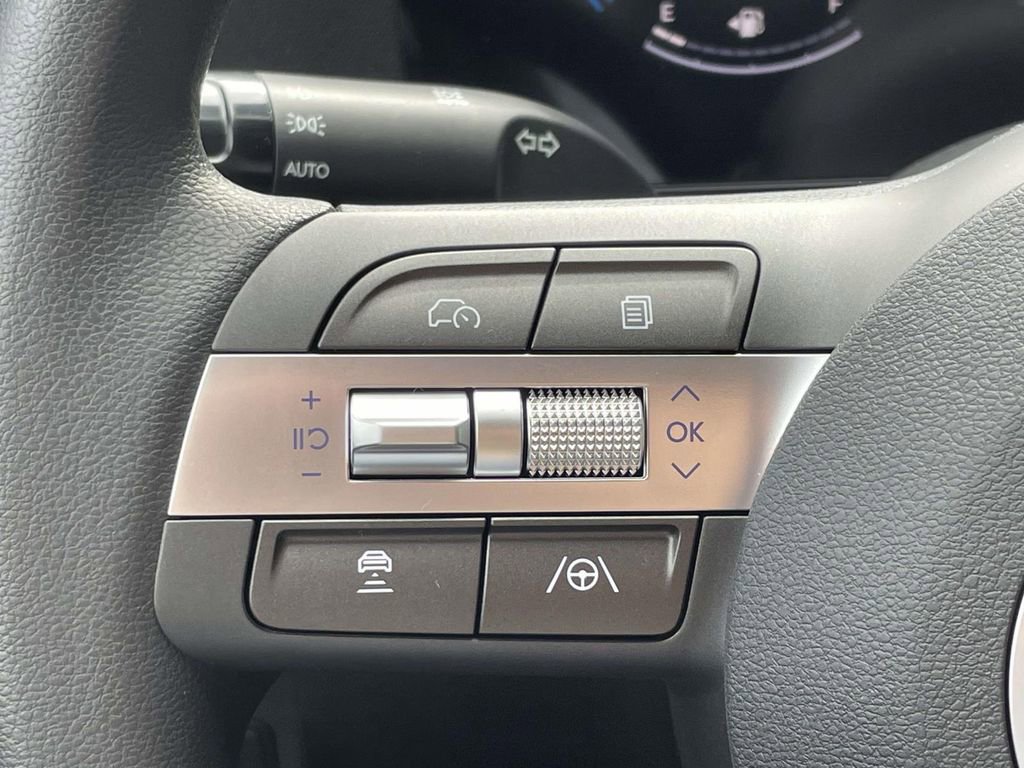 New 2026 Hyundai Kona SE image 19