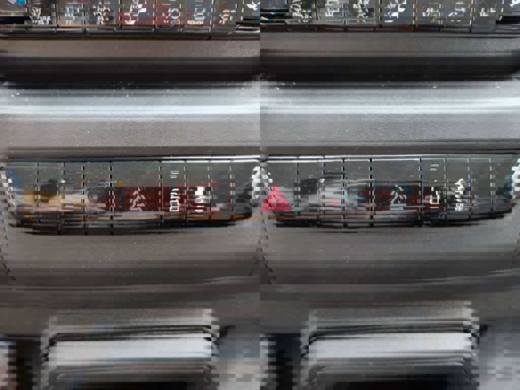 Used 2023 RAM ProMaster 3500 w/ Premium Appearance Group image 25