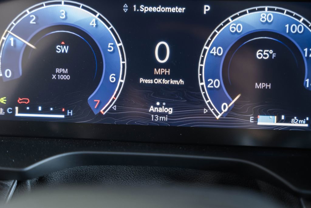 New 2025 Jeep Grand Cherokee L Limited w/ Luxury Tech Group II image 43