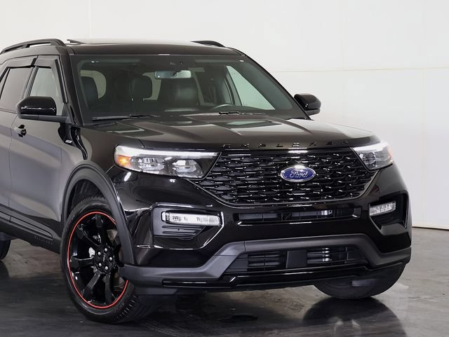 Used 2024 Ford Explorer ST-Line w/ Class IV Trailer Tow Package AWD/4WD image 6