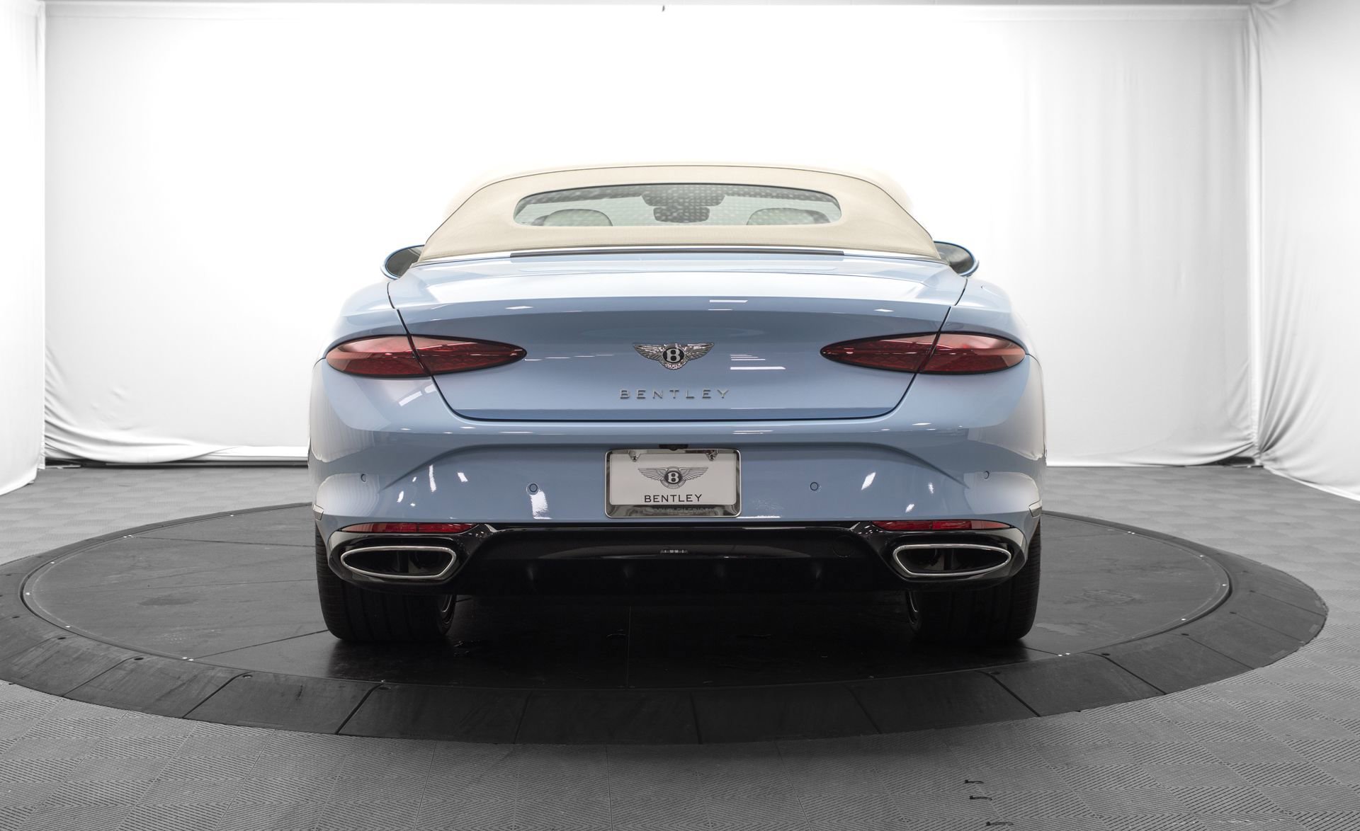 New 2026 Bentley Continental GTC AWD/4WD image 15