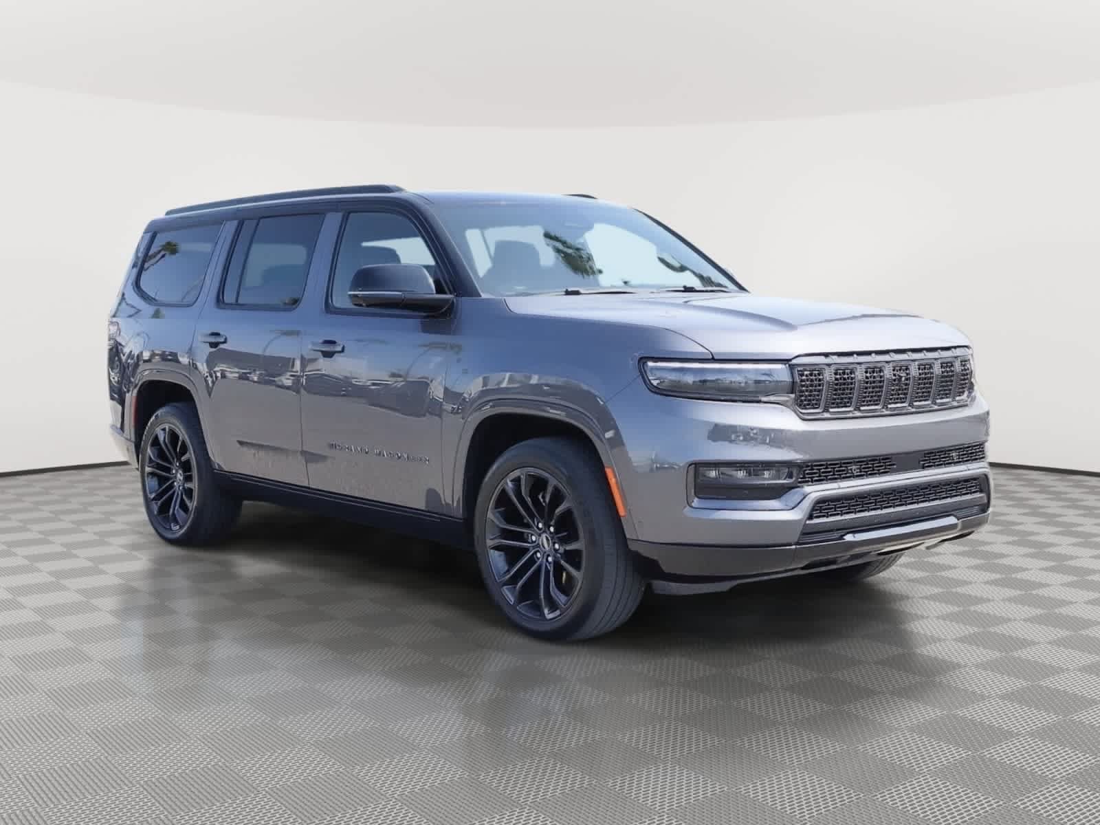 Used 2024 Jeep Grand Wagoneer Series II Obsidian w/ Quick Order Packagew 28T AWD/4WD image 3