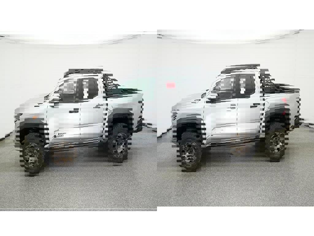 New 2025 Toyota Tacoma Trailhunter image 3