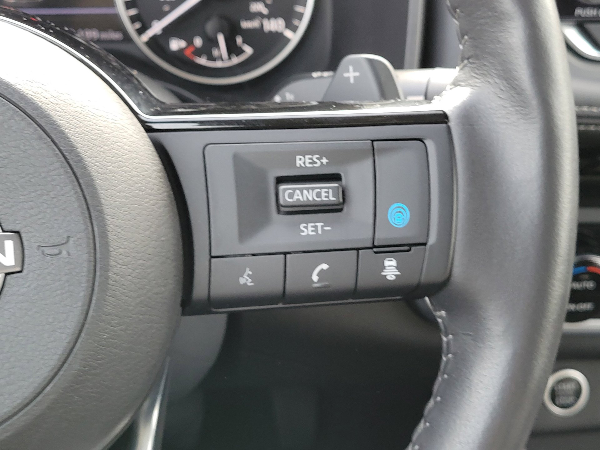 Certified 2023 Nissan Rogue SV w/ SV Premium B Package image 23