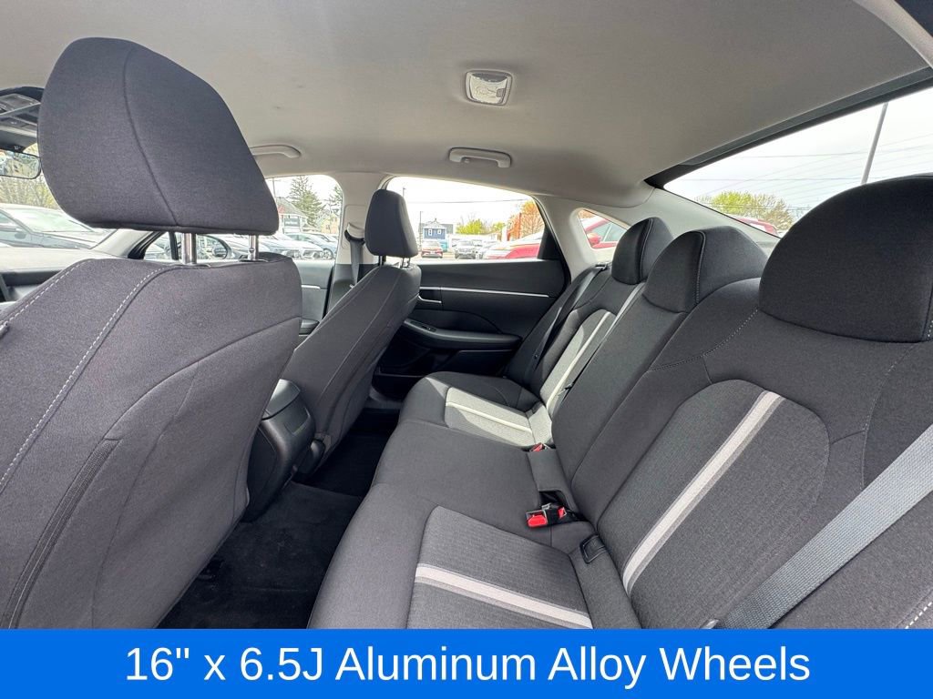 Used 2025 Hyundai Sonata SE FWD image 18