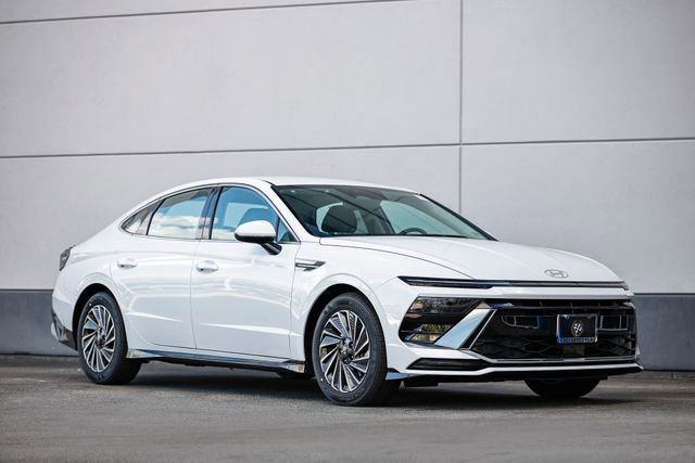 New 2025 Hyundai Sonata SEL image 1