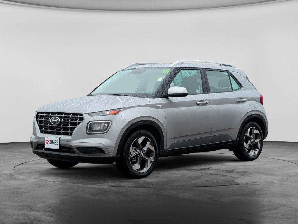 Used 2025 Hyundai Venue SEL FWD image 3
