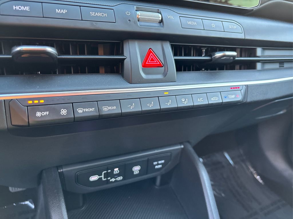 Certified 2025 Kia K4 LXS image 27