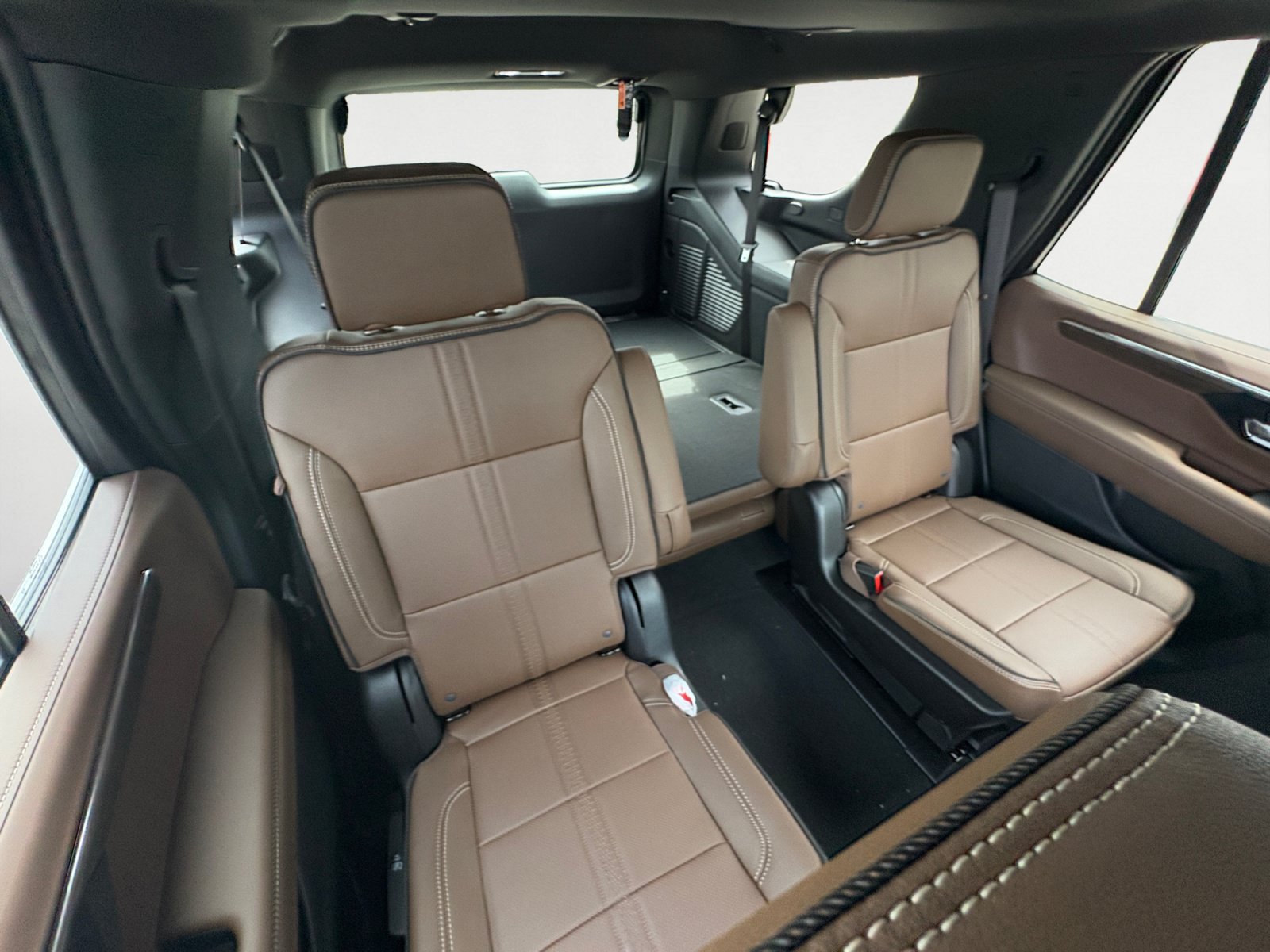 New 2027 Chevrolet Tahoe High Country AWD/4WD image 19