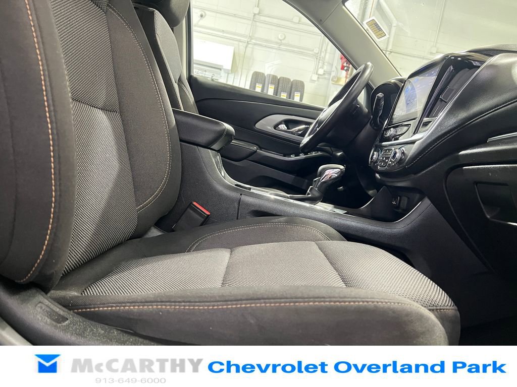 Used 2021 Chevrolet Traverse LT image 31