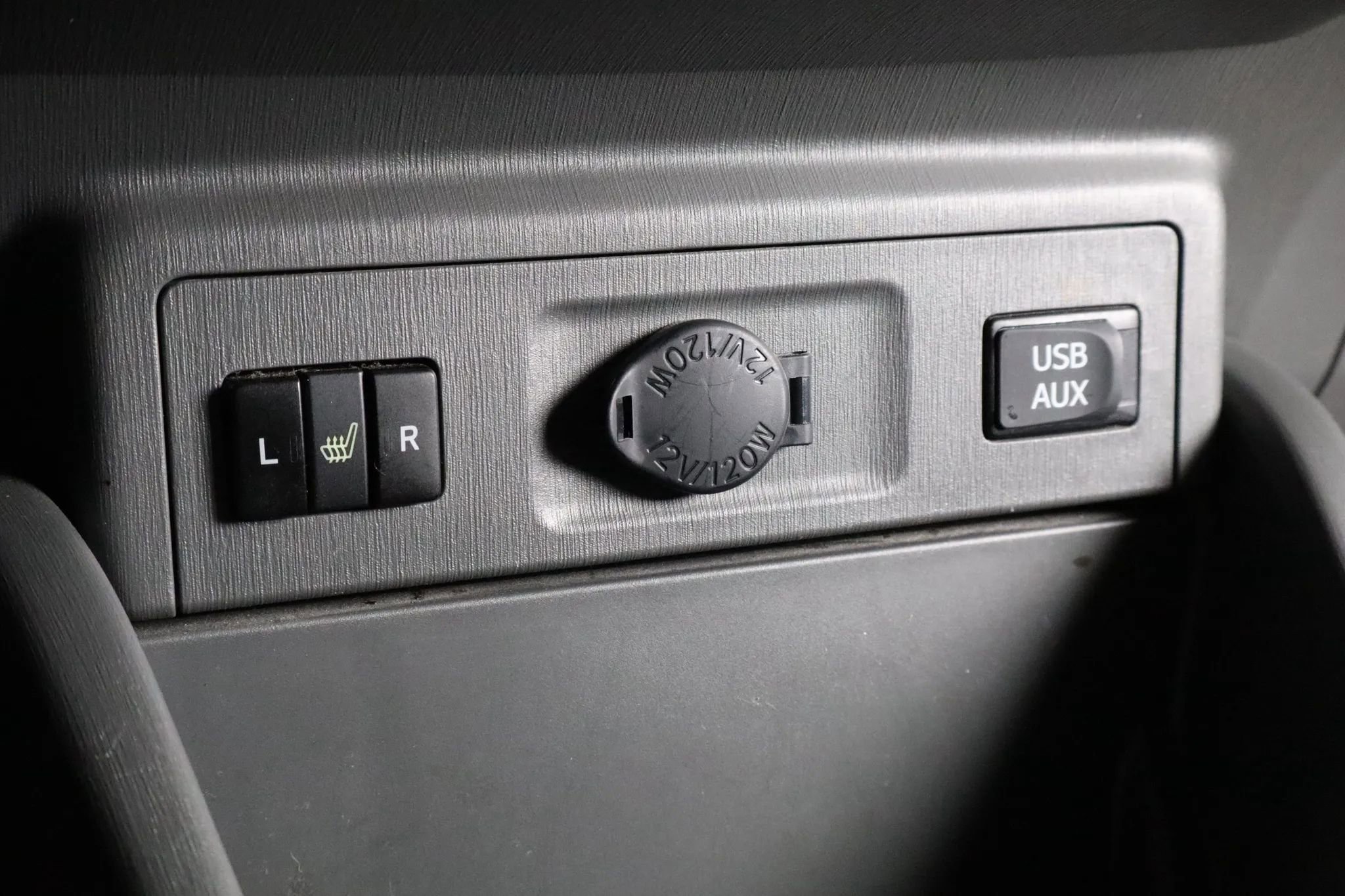 Used 2012 Toyota Prius V Five image 19