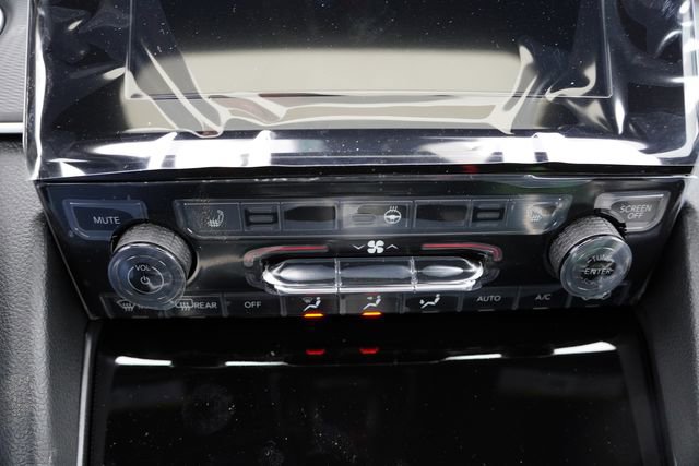 New 2025 Jeep Grand Cherokee Laredo X w/ Luxury Tech Group I image 14