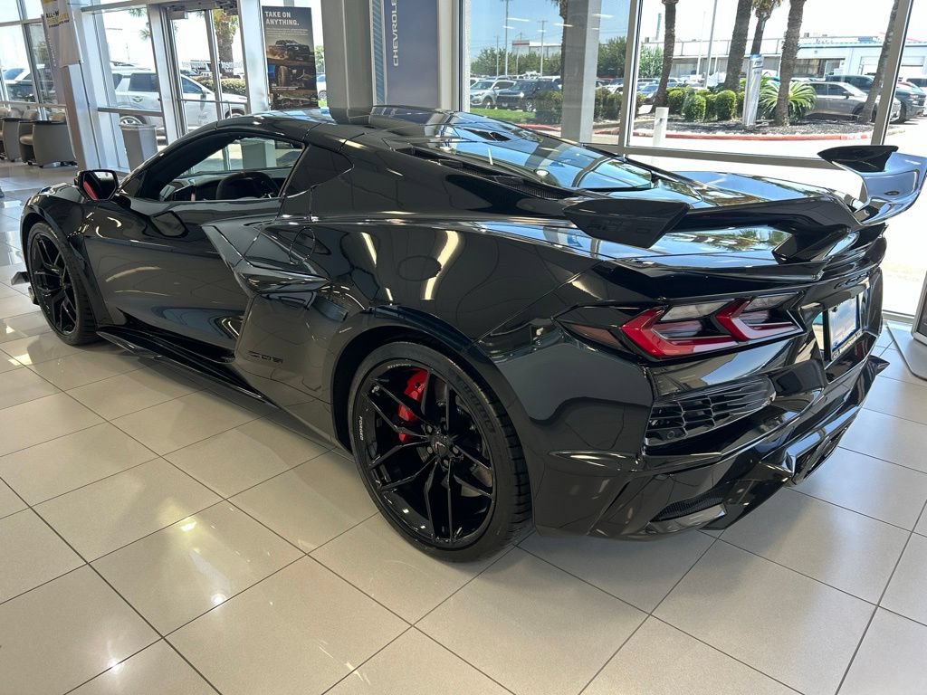 New 2027 Chevrolet Corvette Z06 RWD image 5