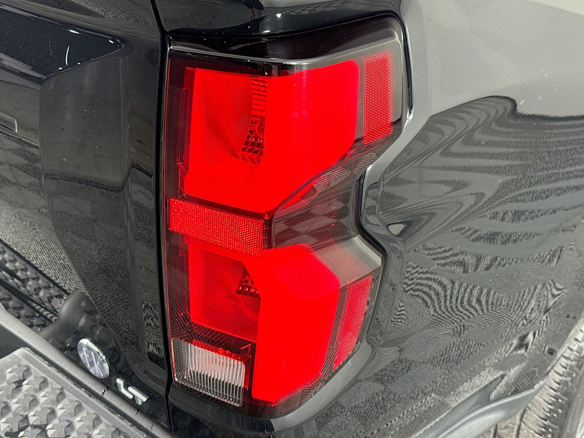 Used 2024 Chevrolet Colorado LT w/ LT Convenience Package III image 33